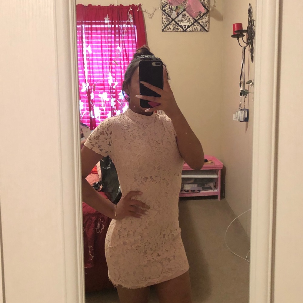 Forever 21 pink lace dress